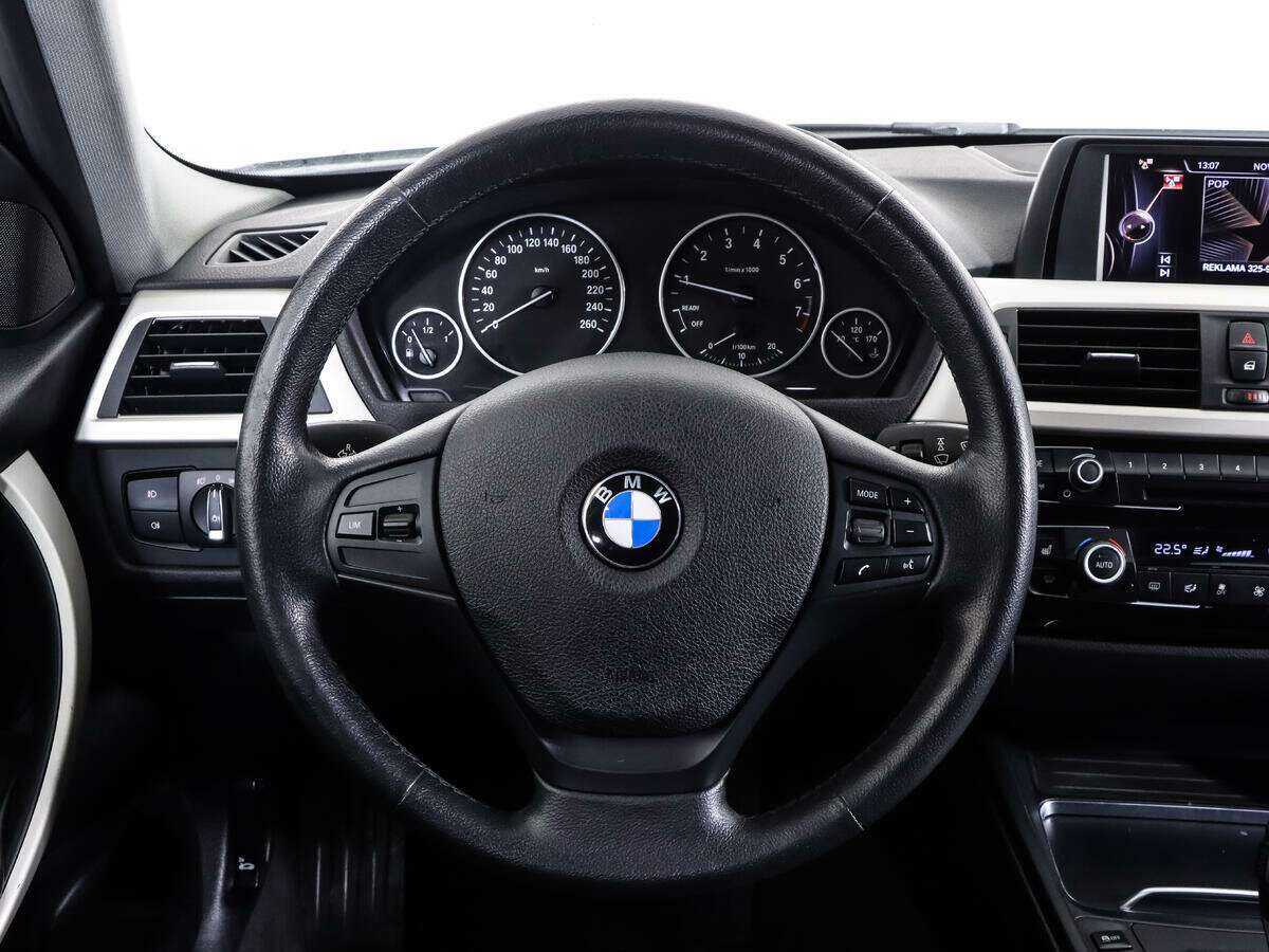 BMW 3 серии 2015 года с пробегом. Фото: #11