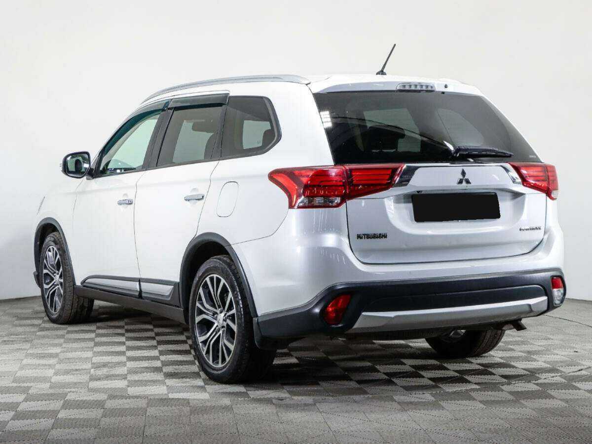 Mitsubishi Outlander 2016 года с пробегом. Фото: #6