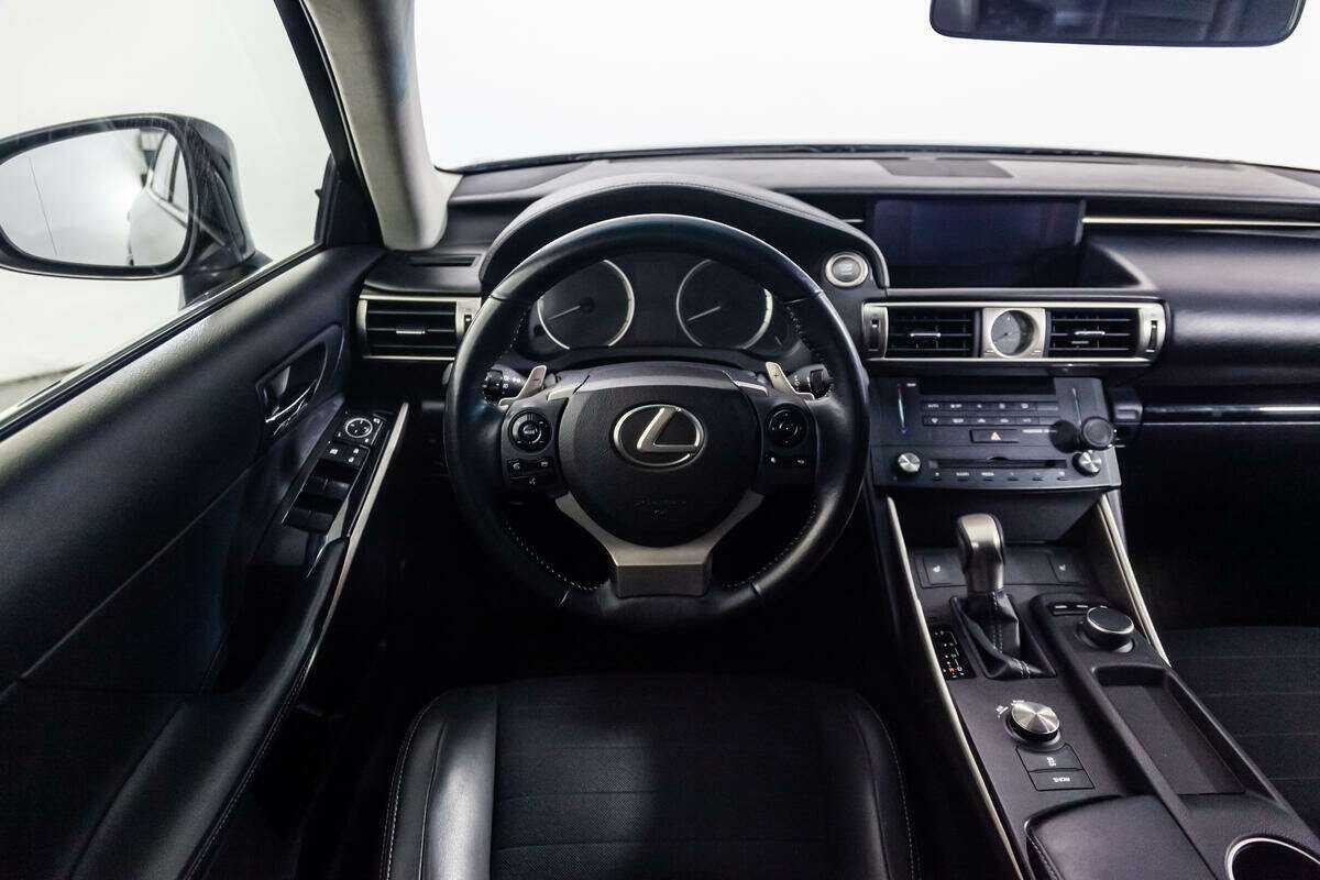 Lexus IS 2014 года с пробегом. Фото: #13