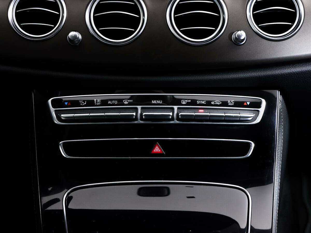 Mercedes-Benz E-Класс 2016 года с пробегом. Фото: #13