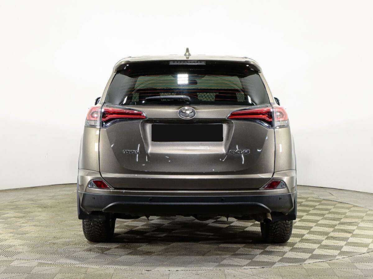 Toyota RAV4 2017 года с пробегом. Фото: #5
