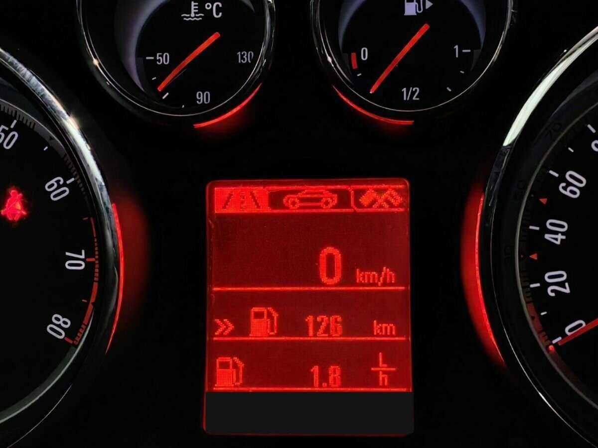 Opel Insignia 2013 года с пробегом. Фото: #16