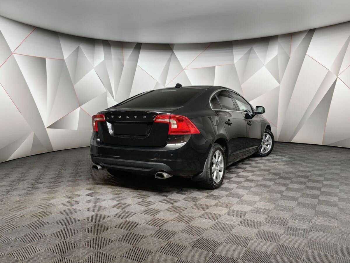 Volvo S60 2013 года с пробегом. Фото: #1