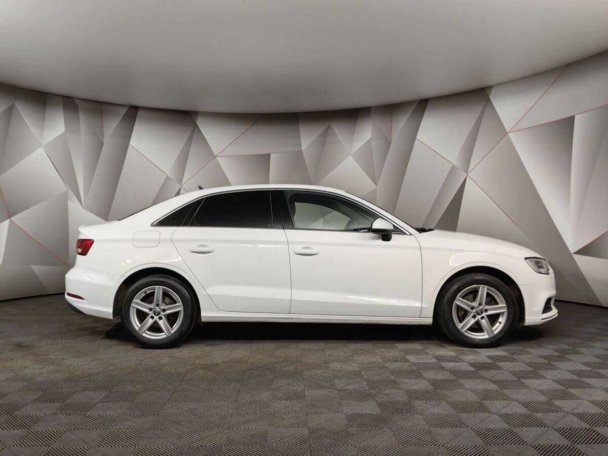 Audi A3 2019 года с пробегом. Фото: #5
