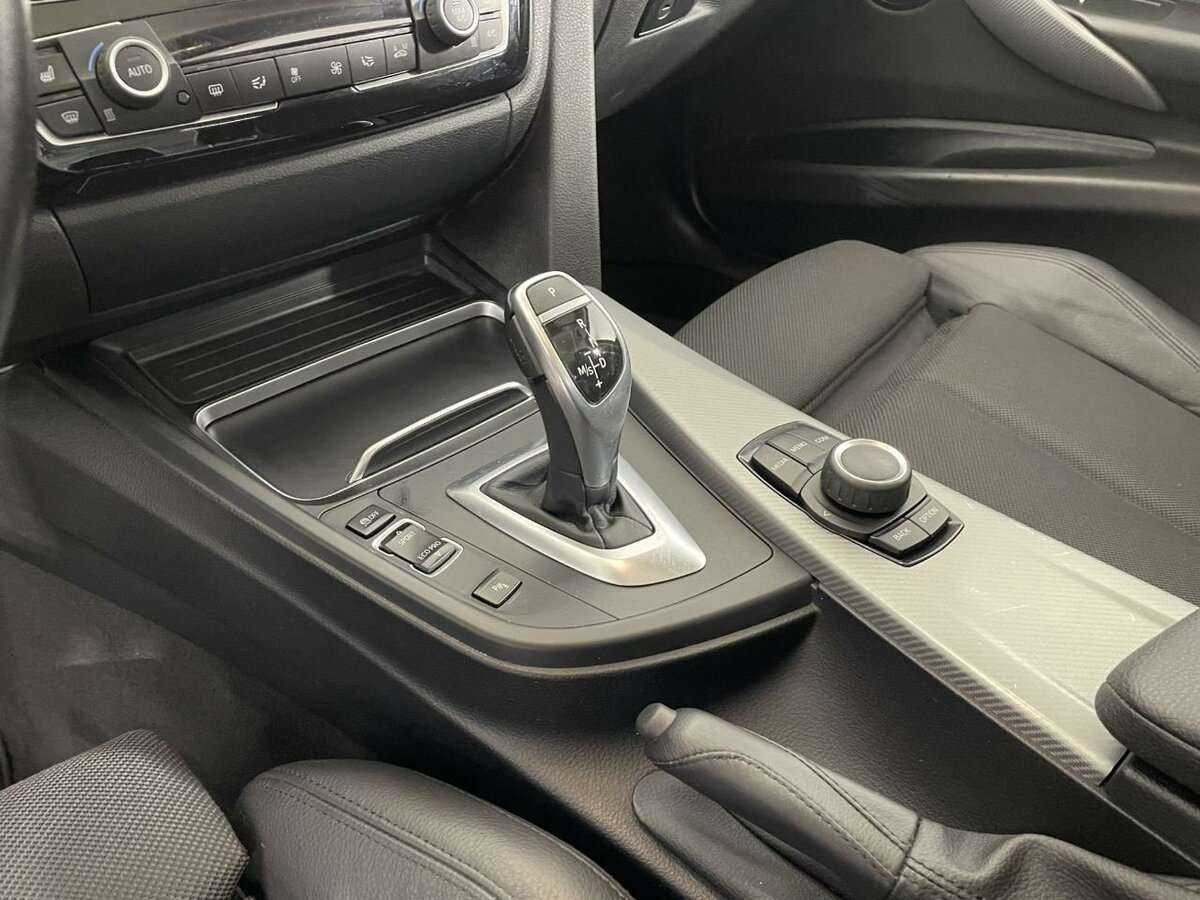 BMW 3 серии 2018 года с пробегом. Фото: #12