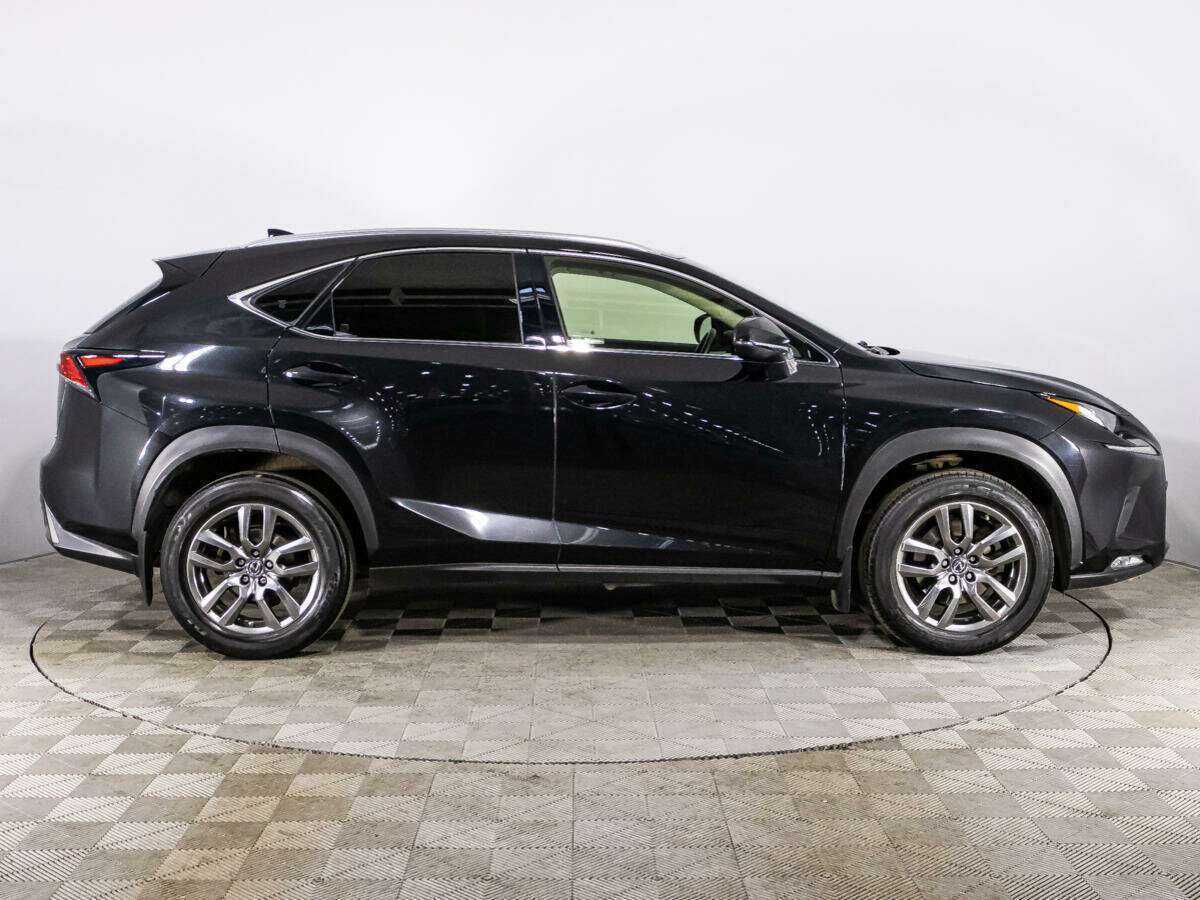 Lexus NX 2018 года с пробегом. Фото: #3