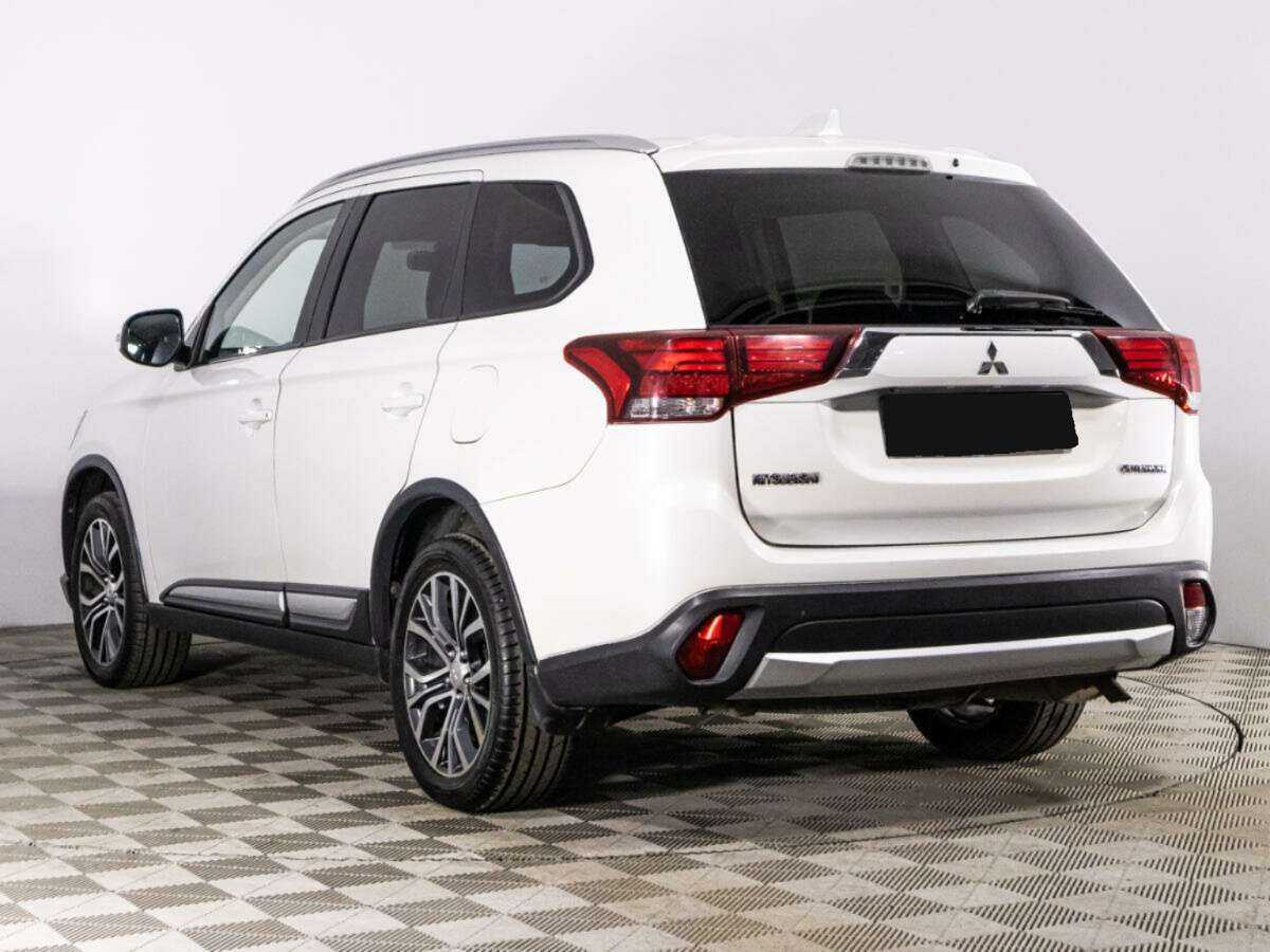 Mitsubishi Outlander 2017 года с пробегом. Фото: #6