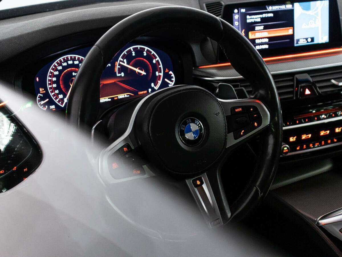 BMW 5 серии 2018 года с пробегом. Фото: #19