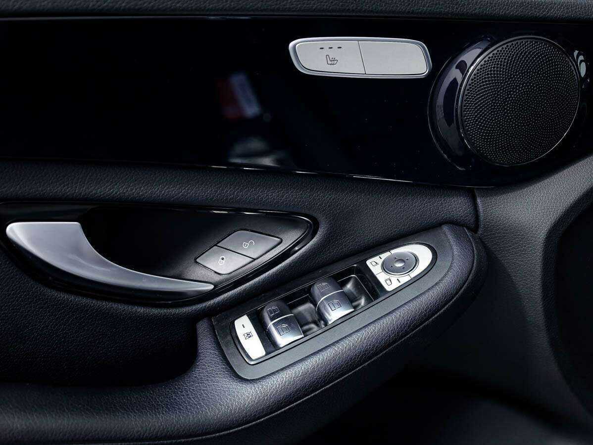Mercedes-Benz C-Класс 2018 года с пробегом. Фото: #17