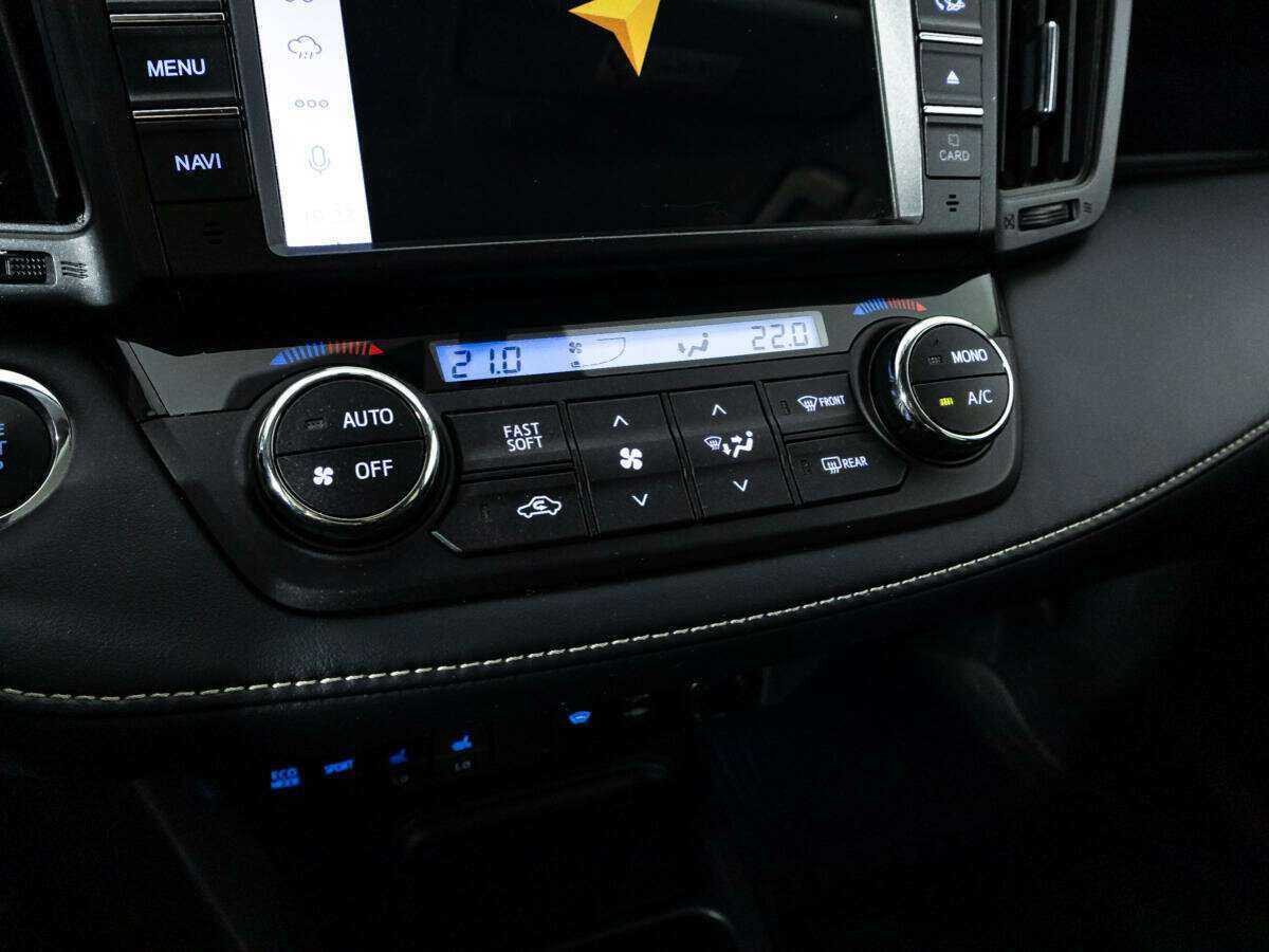 Toyota RAV4 2018 года с пробегом. Фото: #19