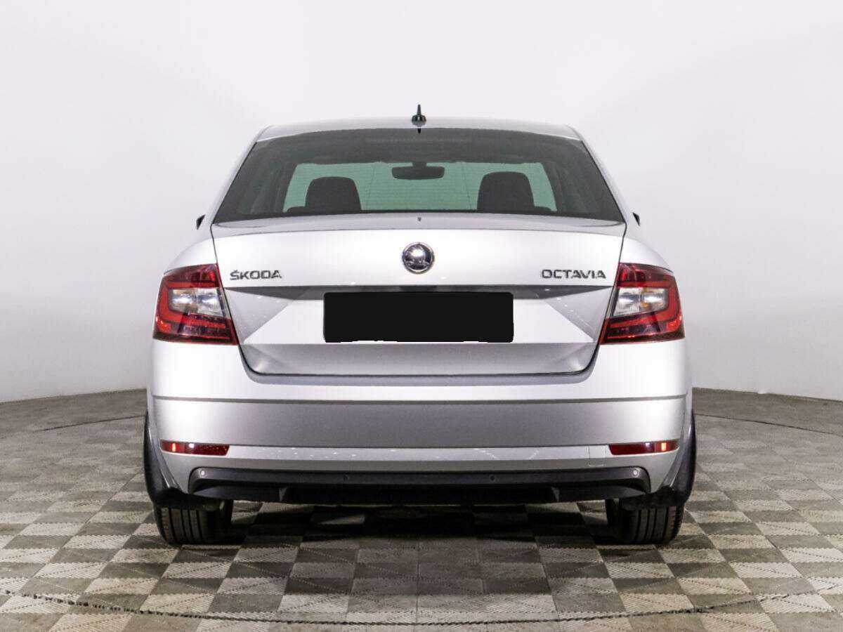 Б/У Шкода Октавия 2018 года. Фото: #5