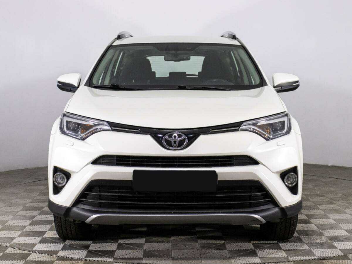 Toyota RAV4 2017 года с пробегом. Фото: #1