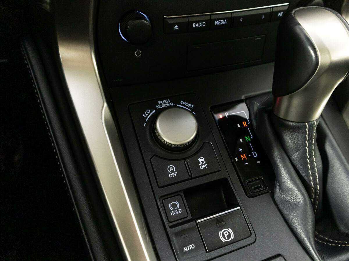 Lexus NX 2015 года с пробегом. Фото: #18