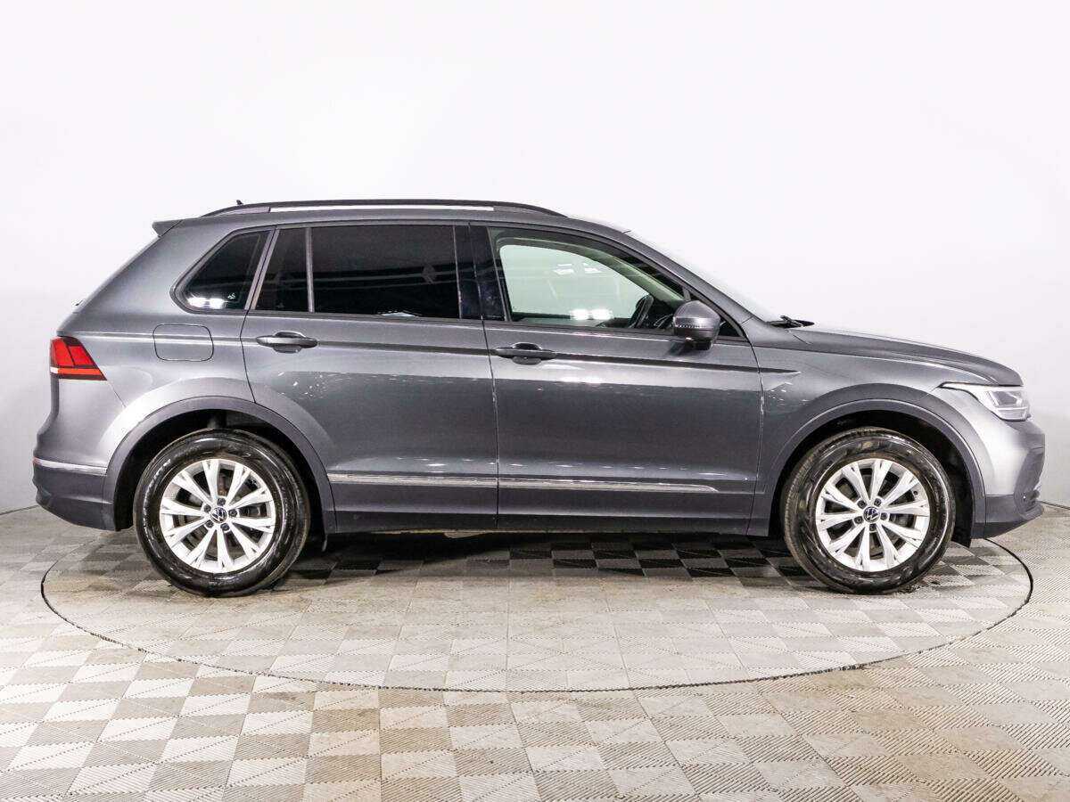 Volkswagen Tiguan 2021 года с пробегом. Фото: #3