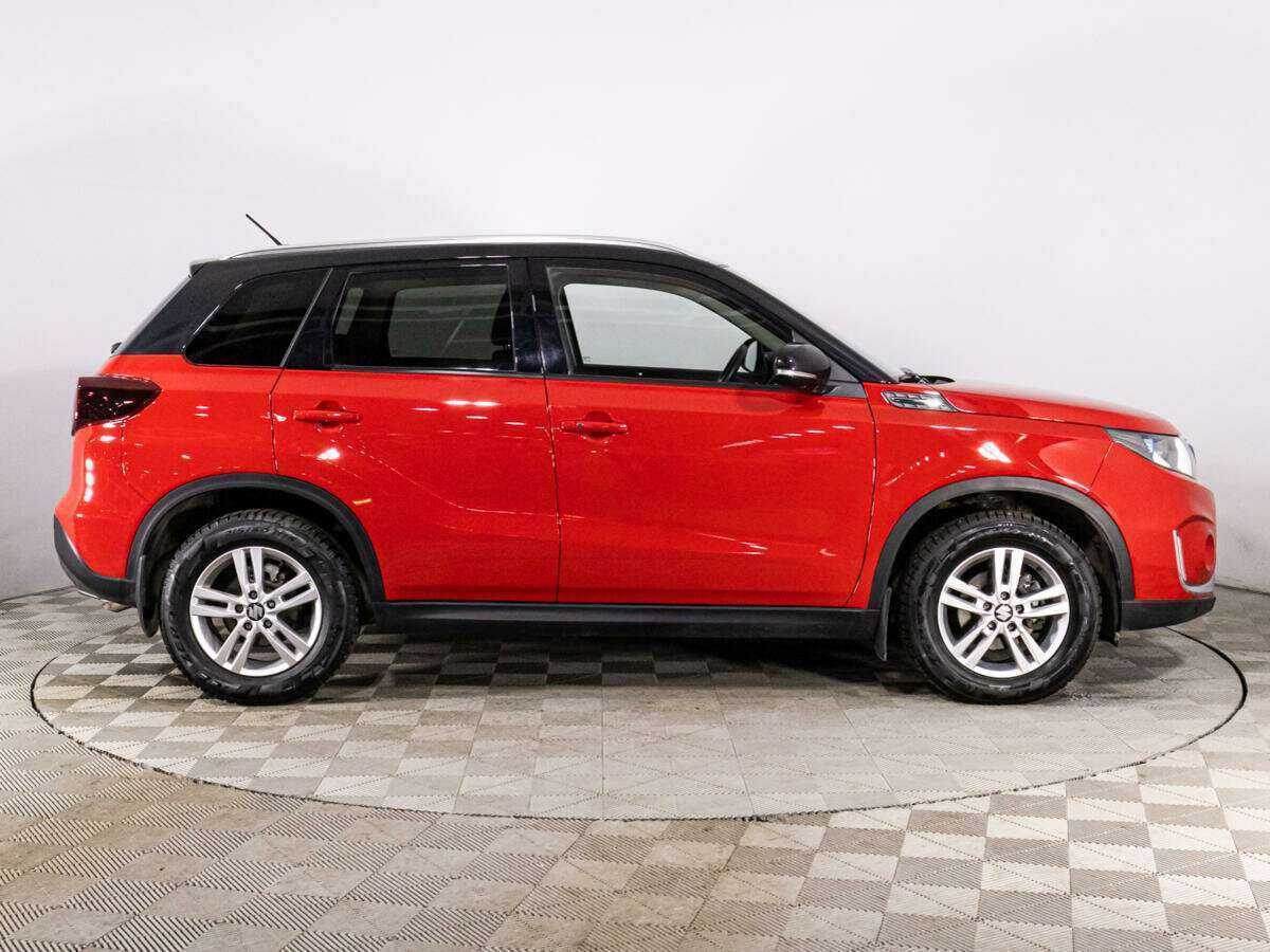 Suzuki Vitara 2021 года с пробегом. Фото: #3