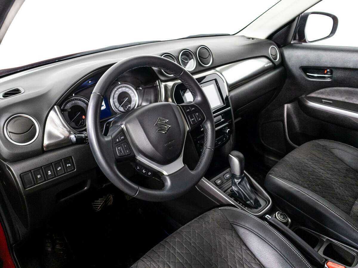 Suzuki Vitara 2021 года с пробегом. Фото: #9