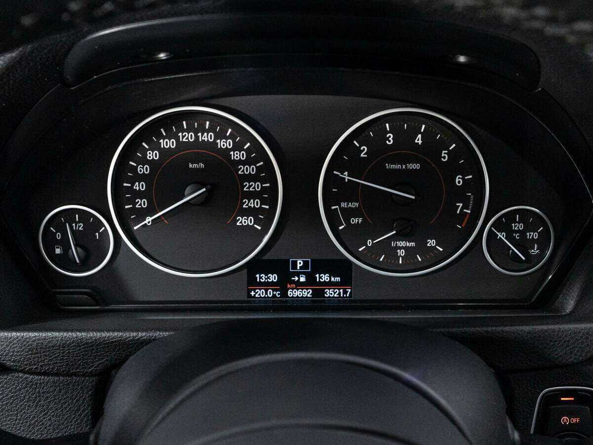 BMW 3 серии 2018 года с пробегом. Фото: #11