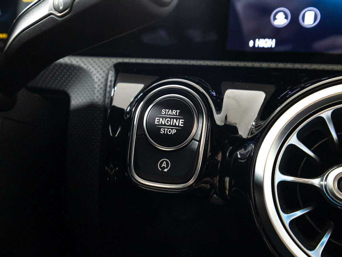 Mercedes-Benz A-Класс 2020 года с пробегом. Фото: #17