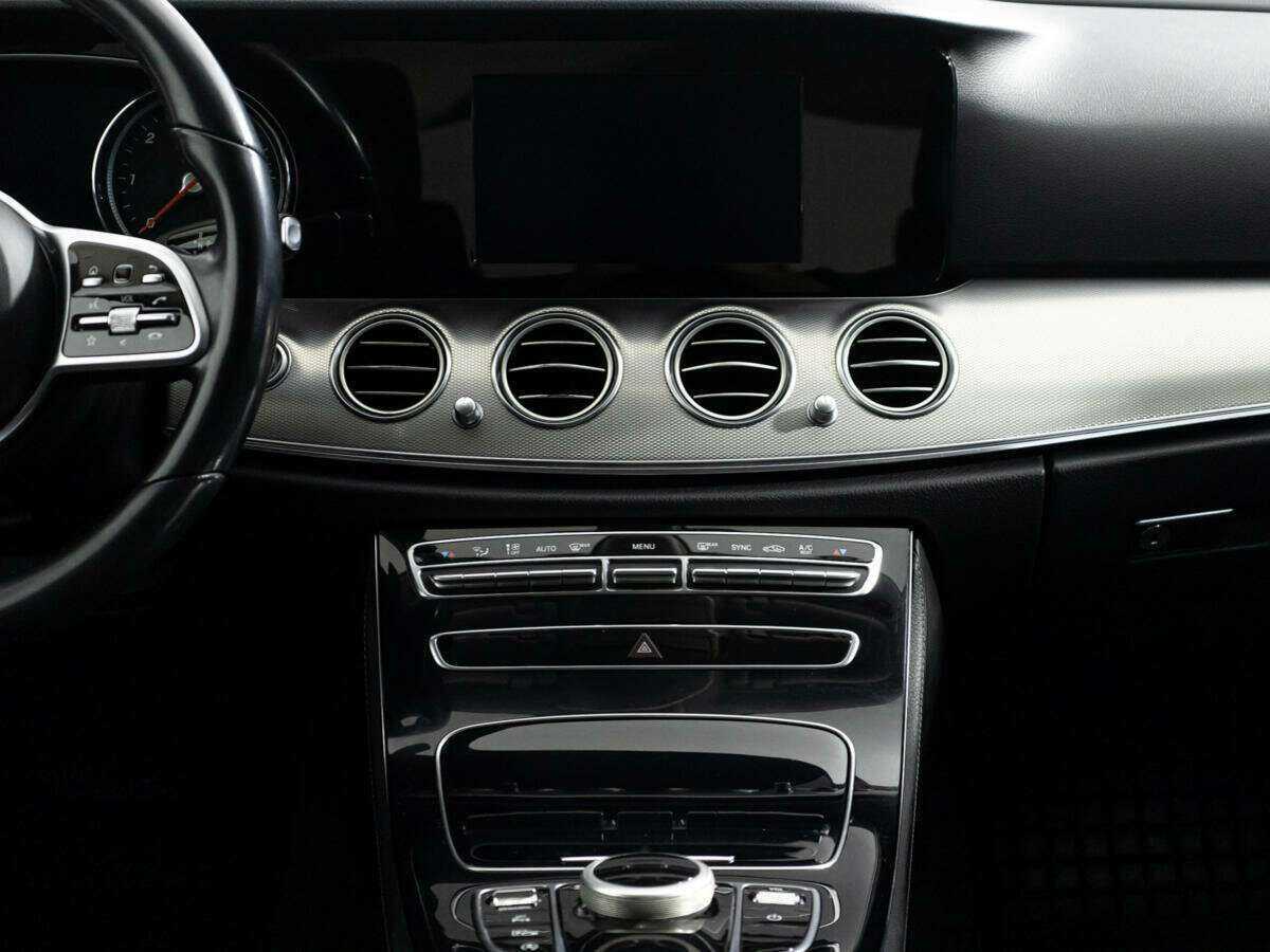 Mercedes-Benz E-Класс 2019 года с пробегом. Фото: #13