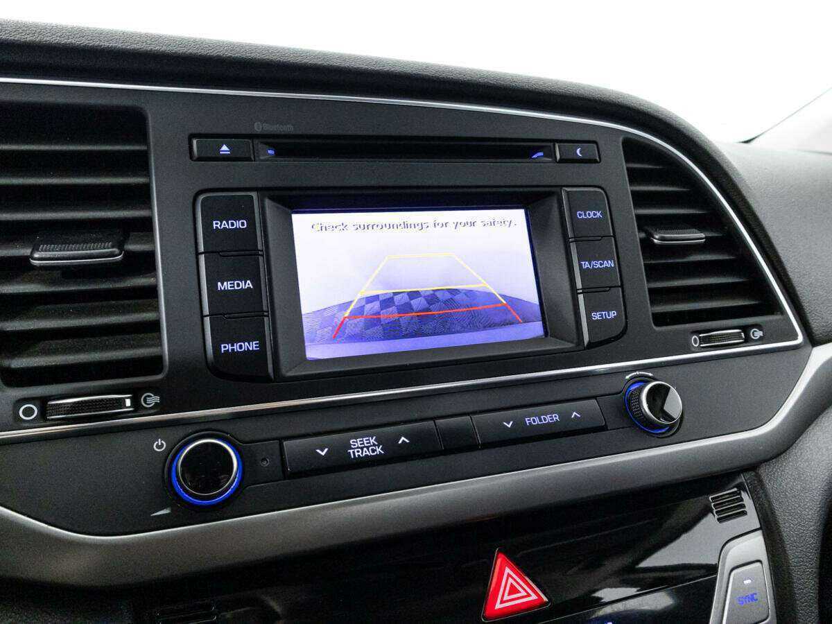 Б/У Хендай Елантра 2018 года. Фото: #13