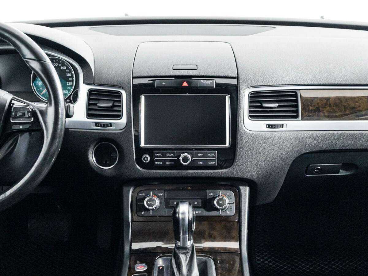 Б/У Фольксваген Туарег 2012 года. Фото: #11