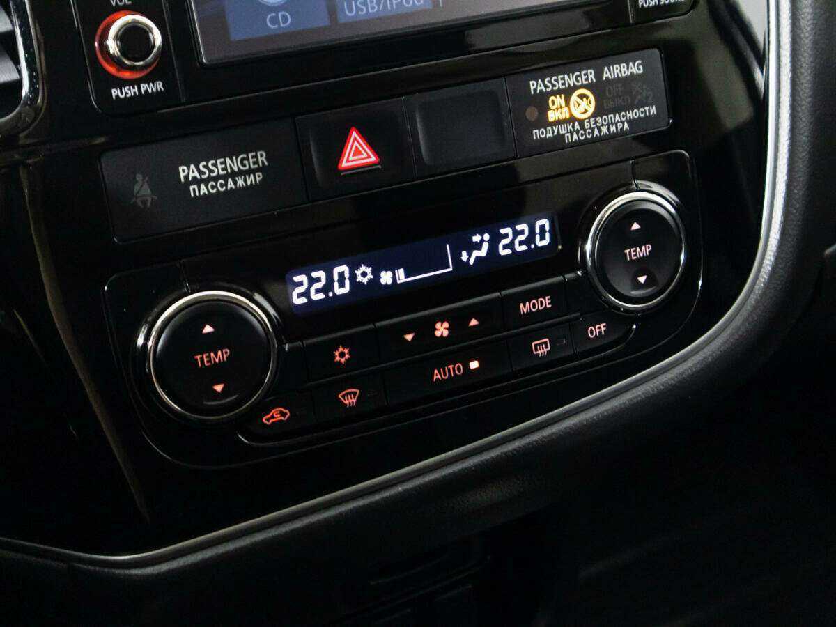 Mitsubishi Outlander 2017 года с пробегом. Фото: #16