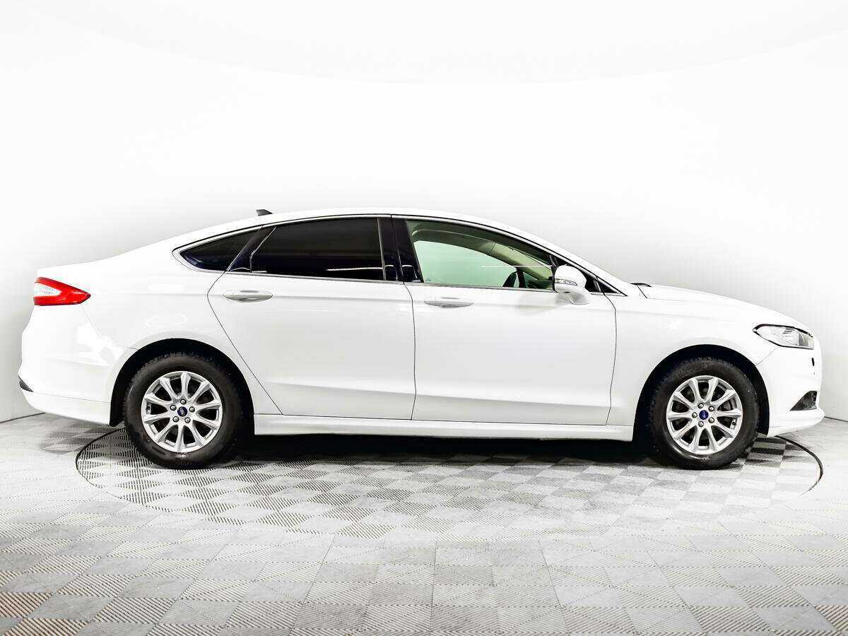 Ford Mondeo 2018 года с пробегом. Фото: #3