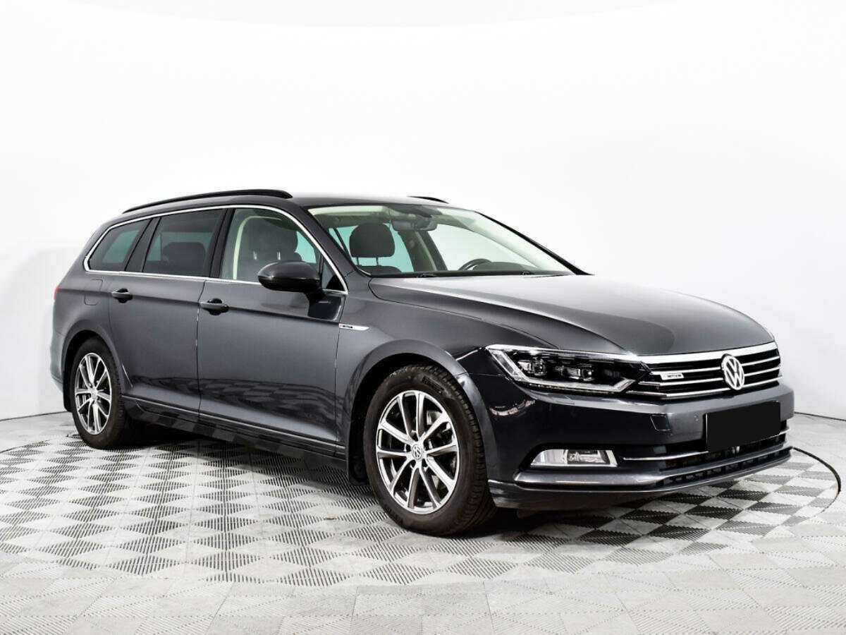 Volkswagen Passat 2018 года с пробегом. Фото: #2