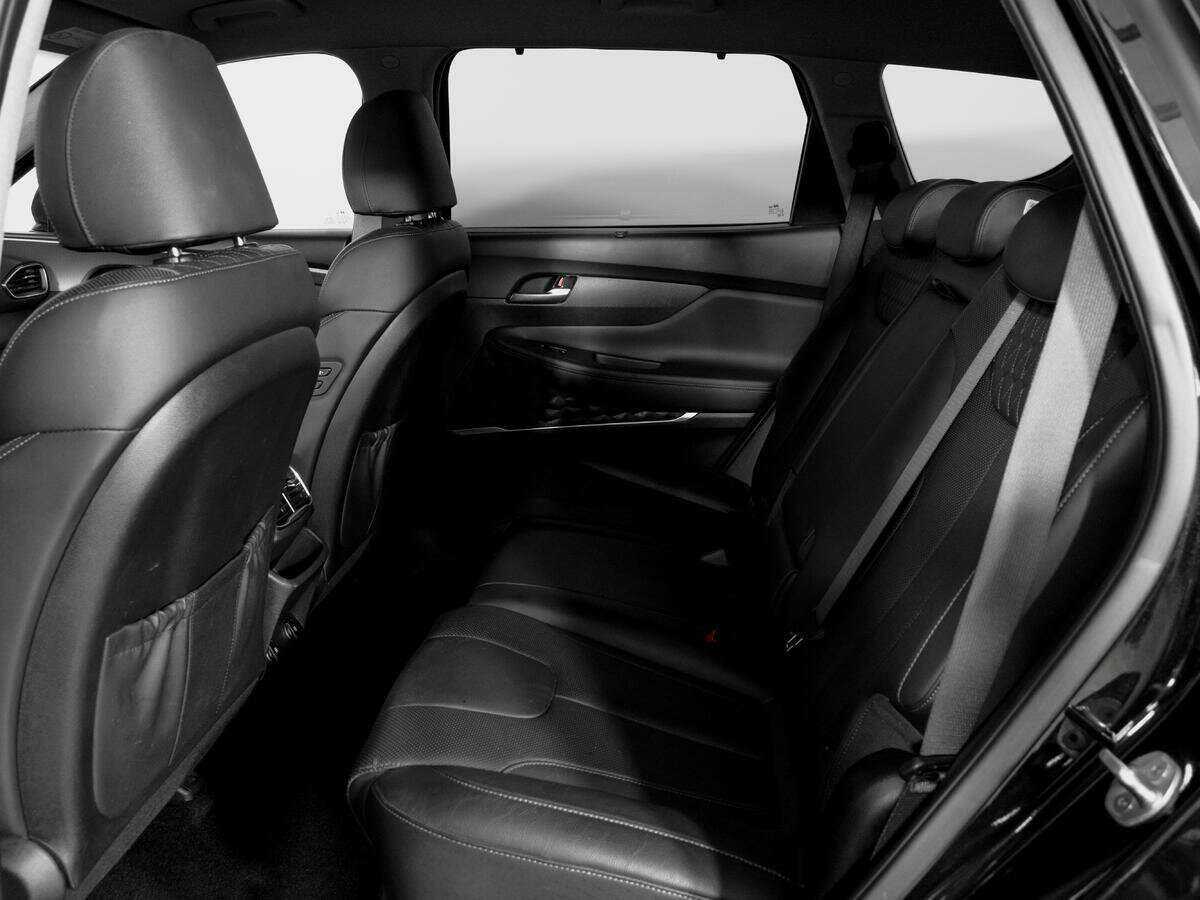 Hyundai Santa Fe 2019 года с пробегом. Фото: #9