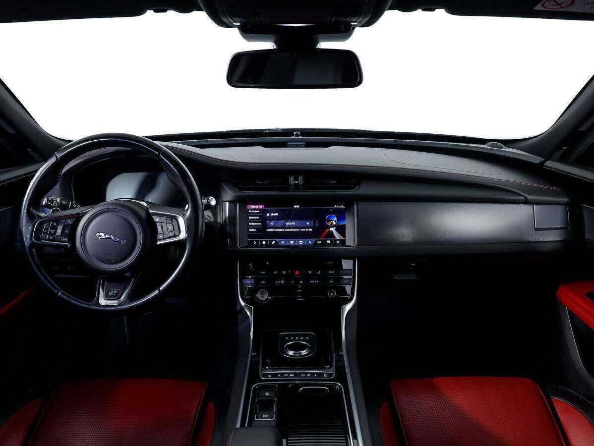 Jaguar XF 2017 года с пробегом. Фото: #9