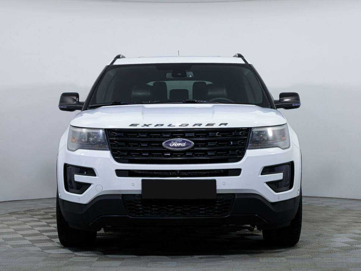 Ford Explorer 2015 года с пробегом. Фото: #1