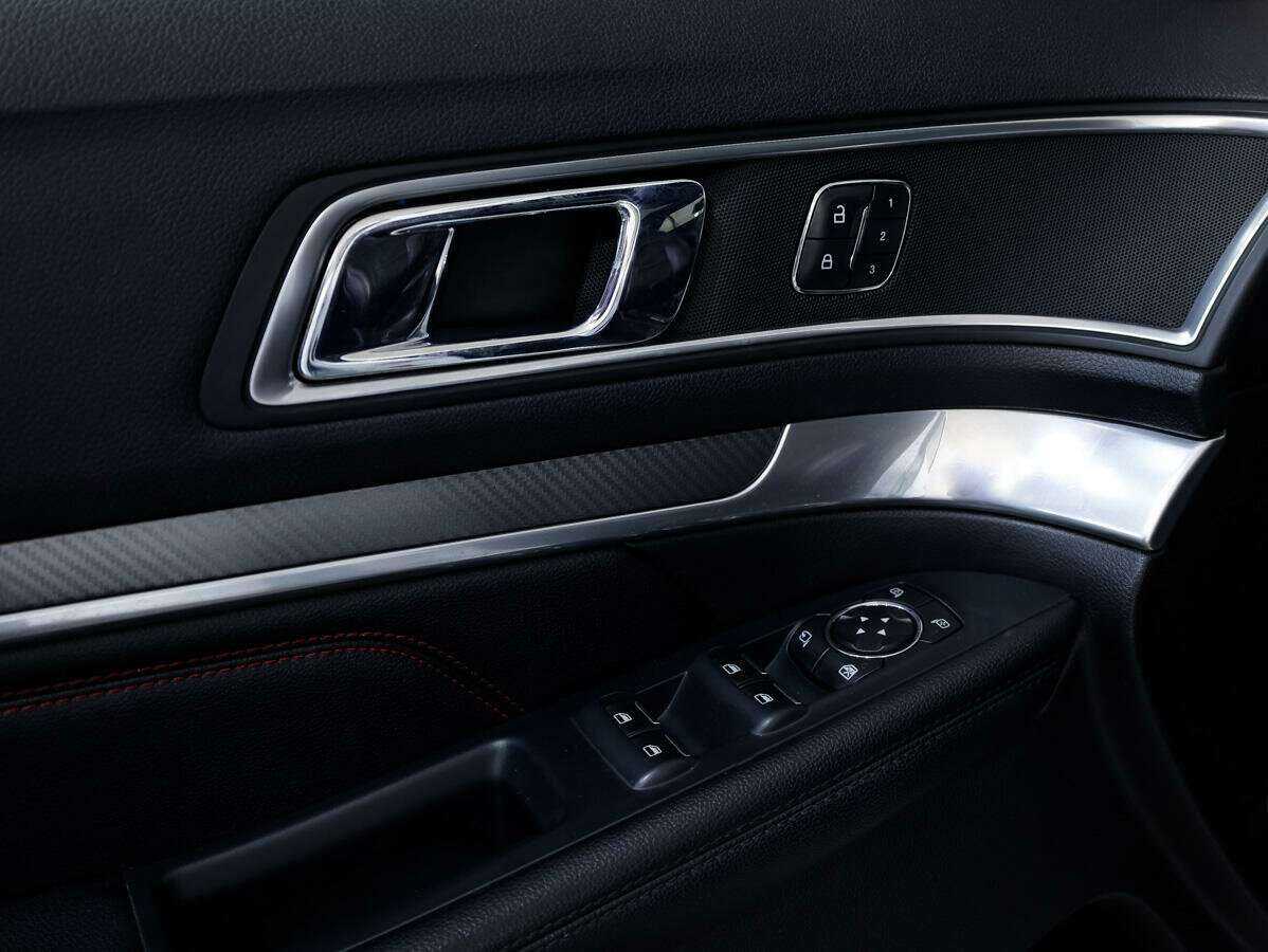 Ford Explorer 2015 года с пробегом. Фото: #21