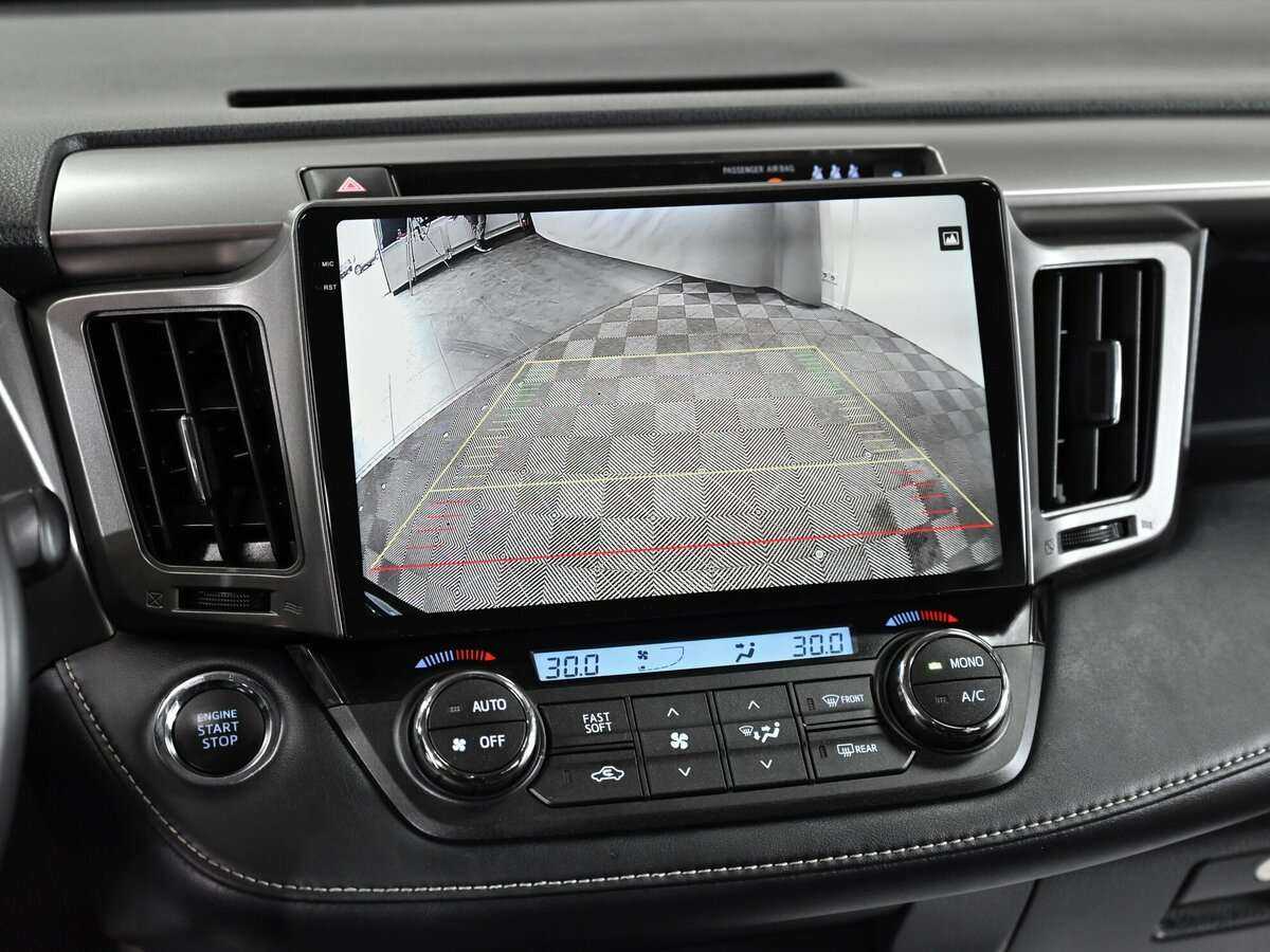 Toyota RAV4 2018 года с пробегом. Фото: #11