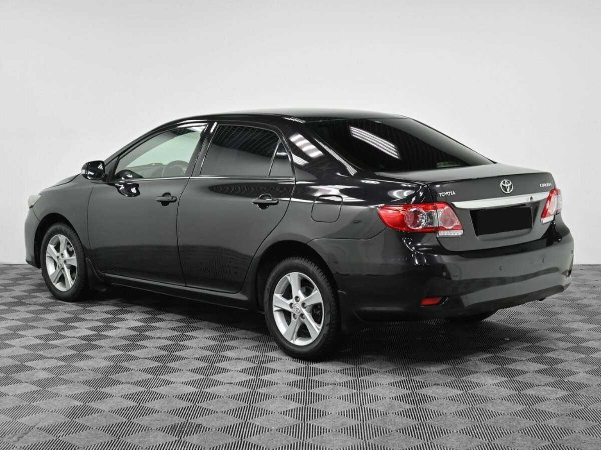 Б/У Тойота Королла 2013 года. Фото: #3