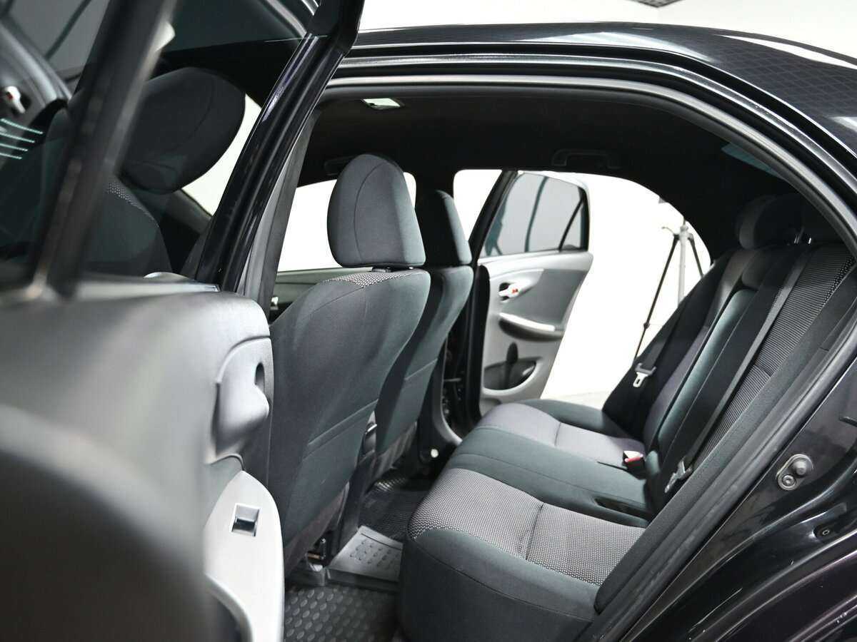 Б/У Тойота Королла 2013 года. Фото: #5