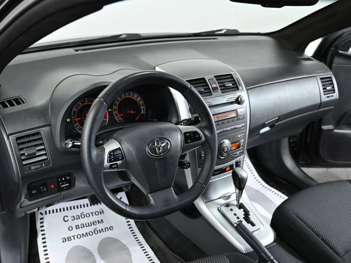 Б/У Тойота Королла 2013 года. Фото: #7