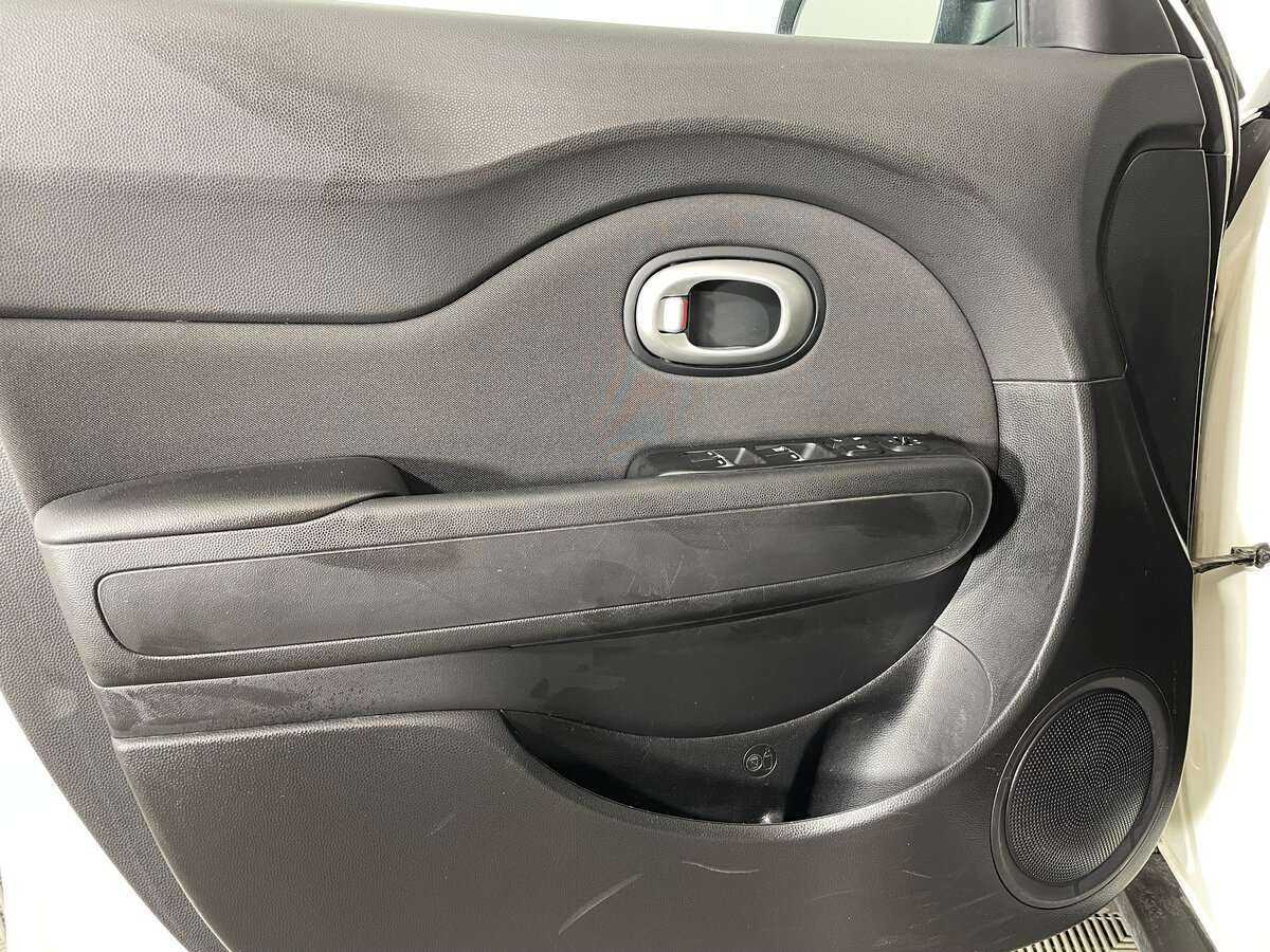 Б/У Киа Соул 2018 года. Фото: #18