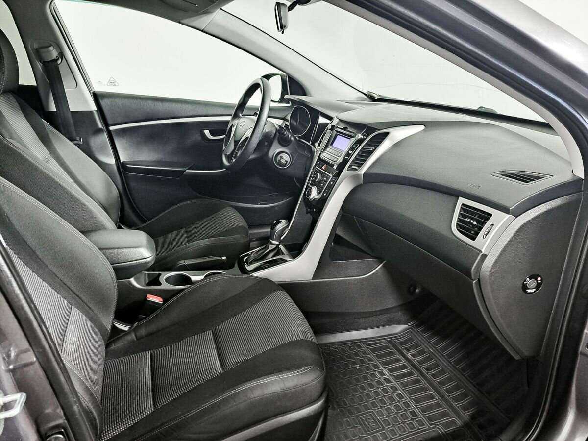 Б/У Хендай ай30 2016 года. Фото: #6