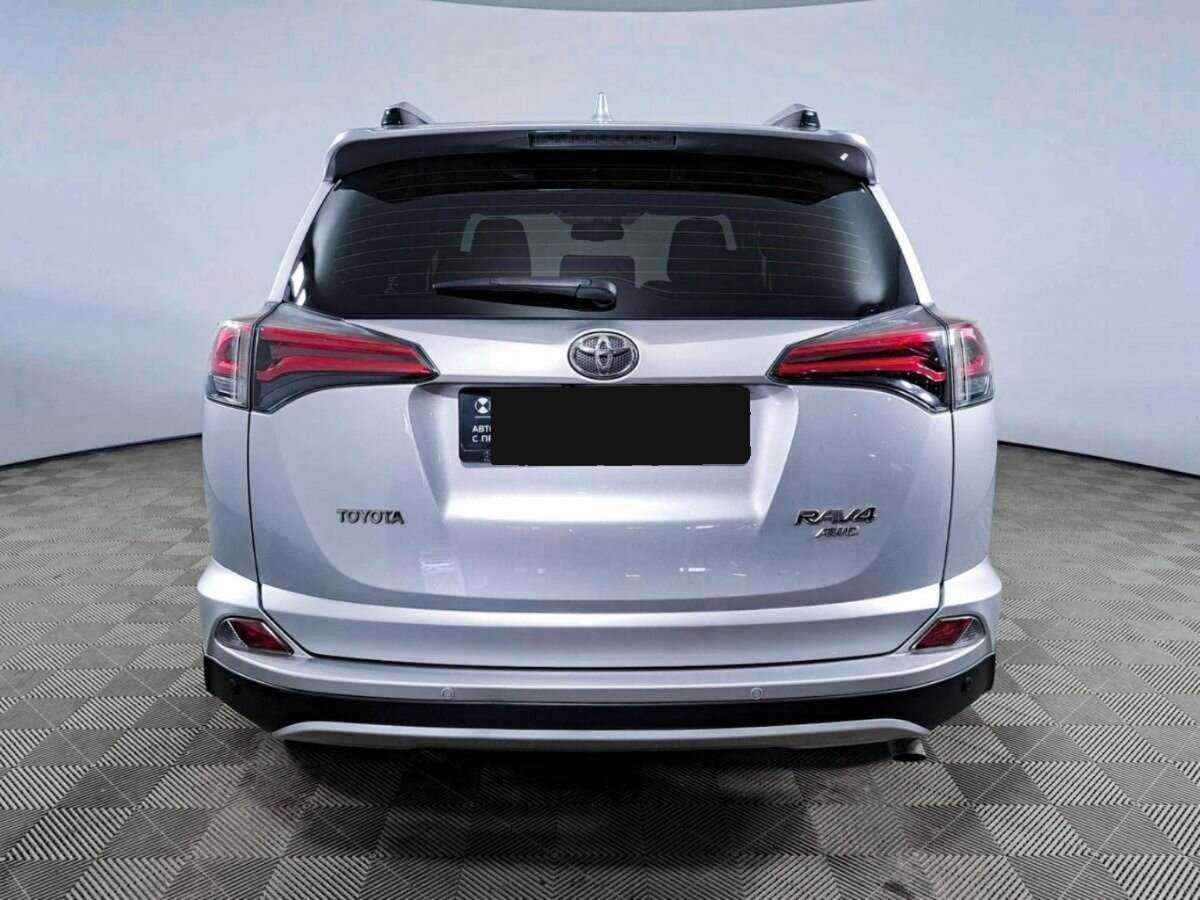Б/У Тойота Рав4 2015 года. Фото: #3