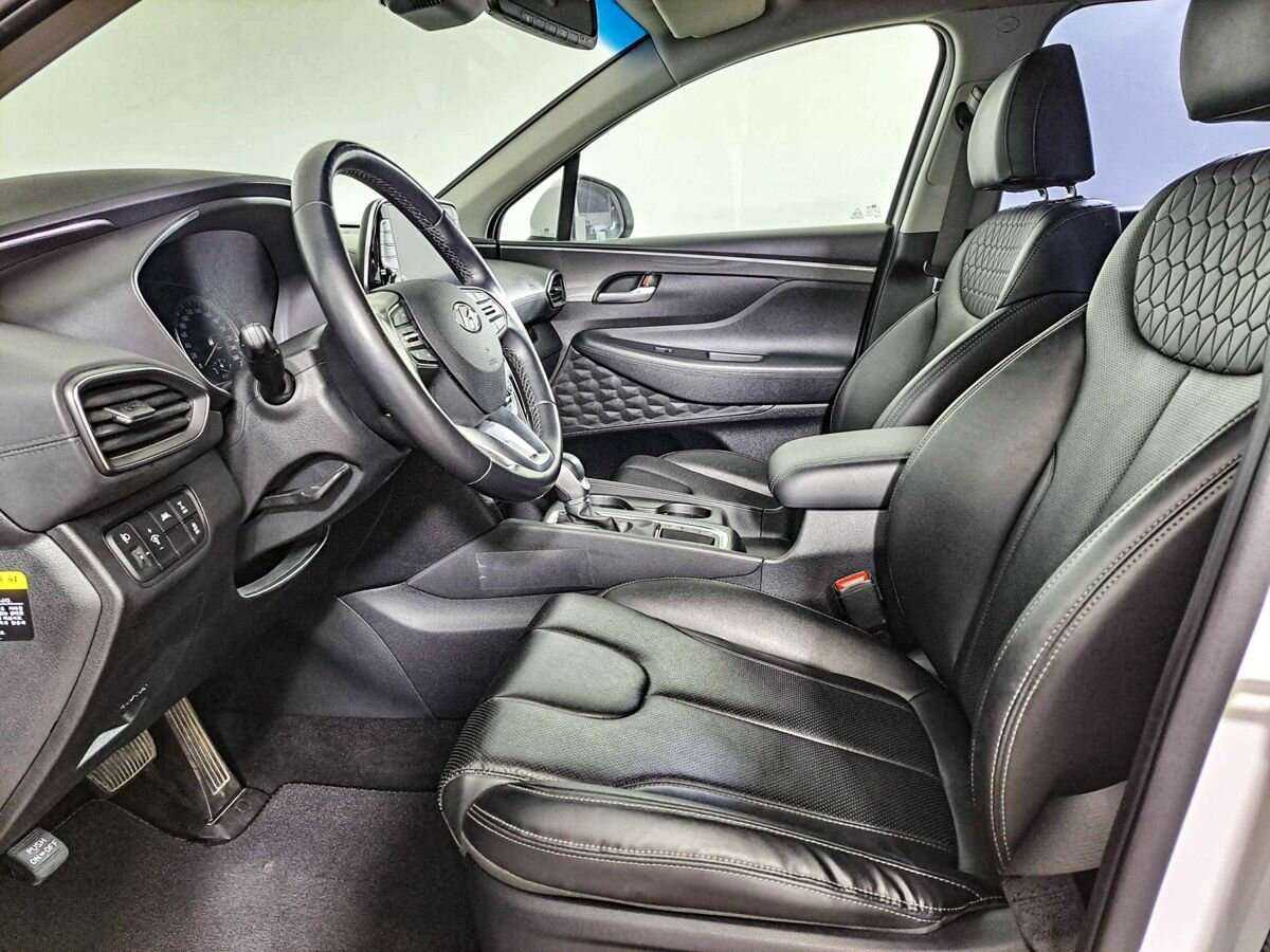 Hyundai Santa Fe 2019 года с пробегом. Фото: #13