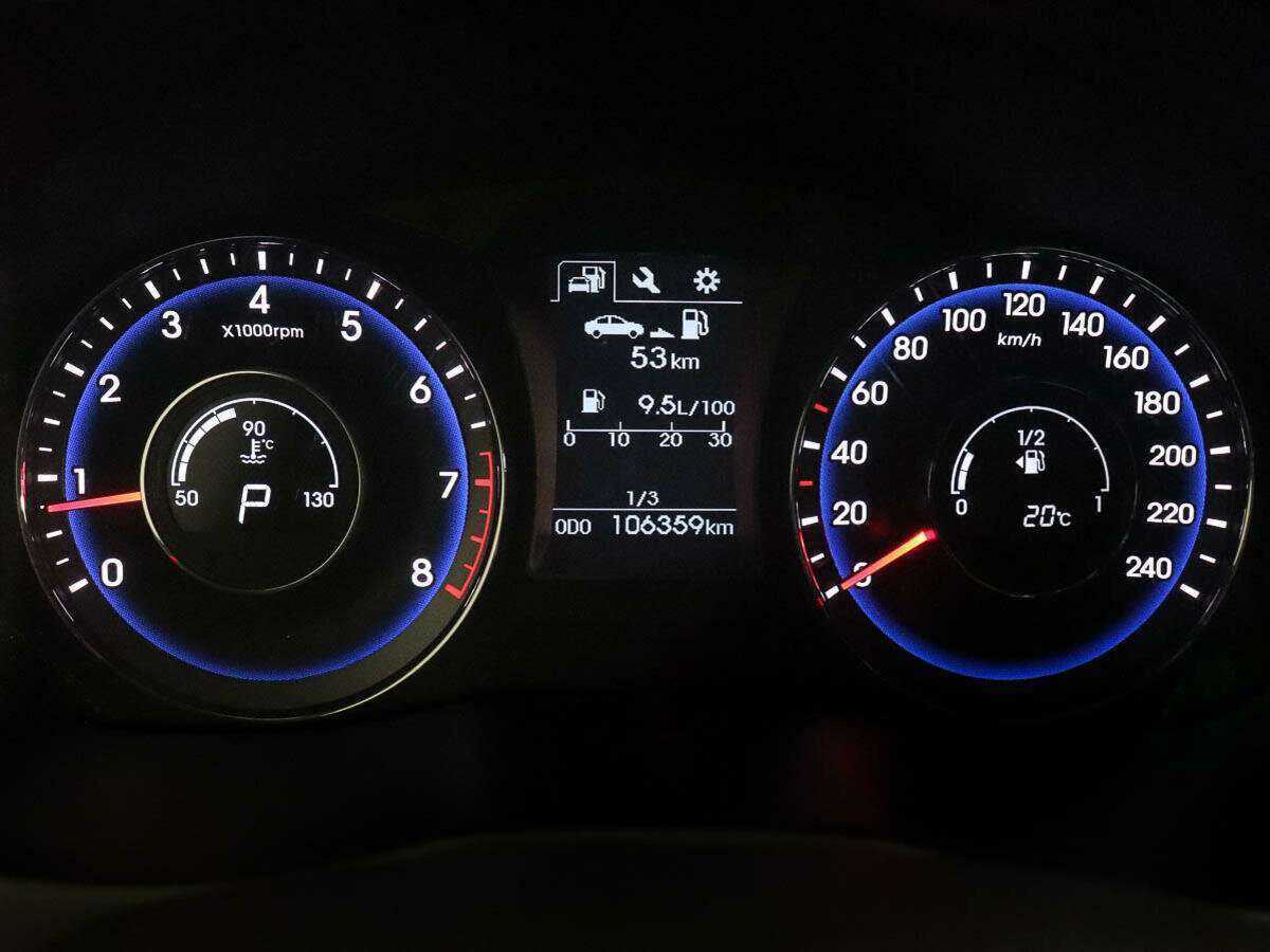 Б/У Хендай ай40 2015 года. Фото: #11