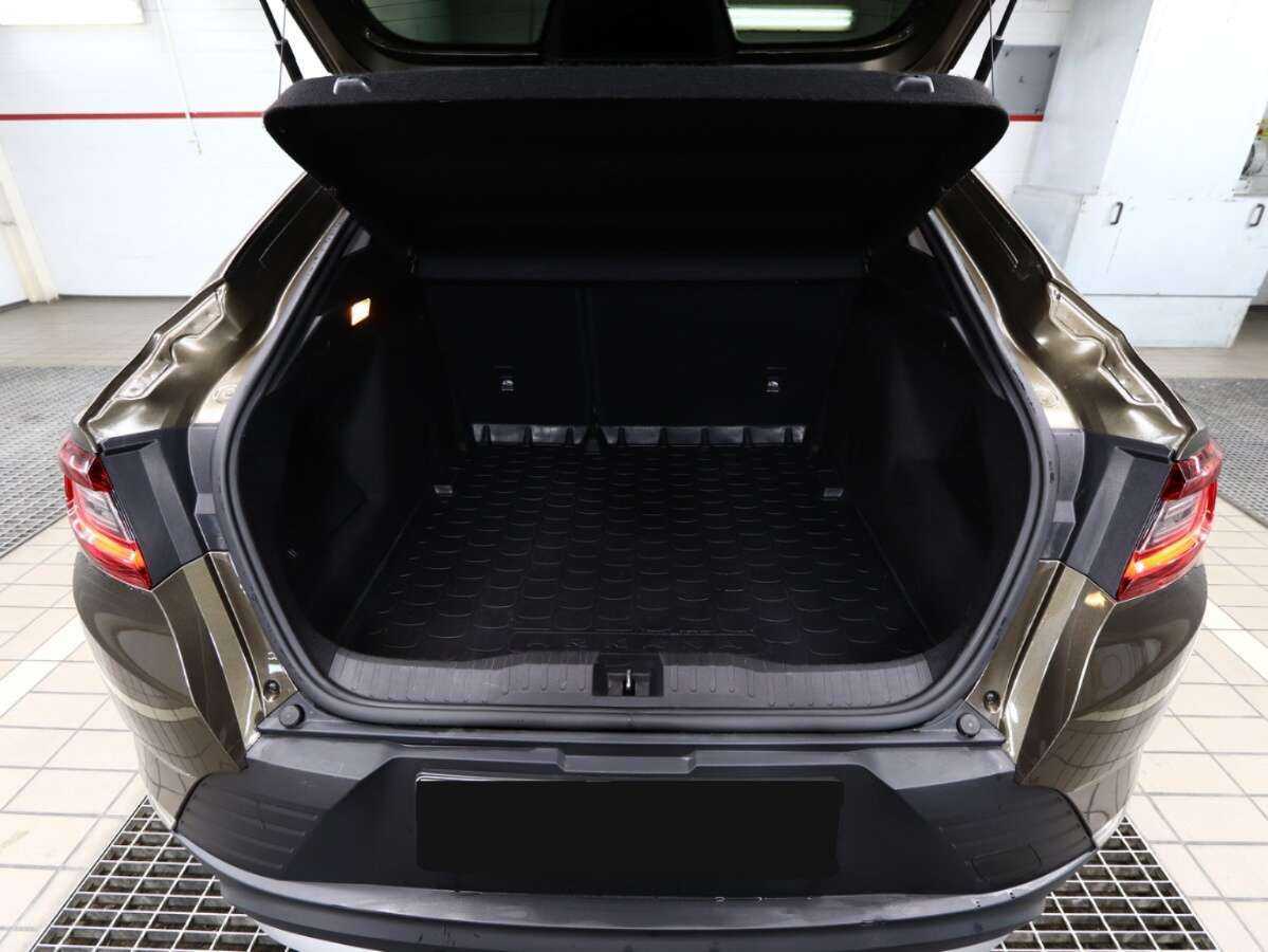 Б/У Рено Аркана 2021 года. Фото: #4