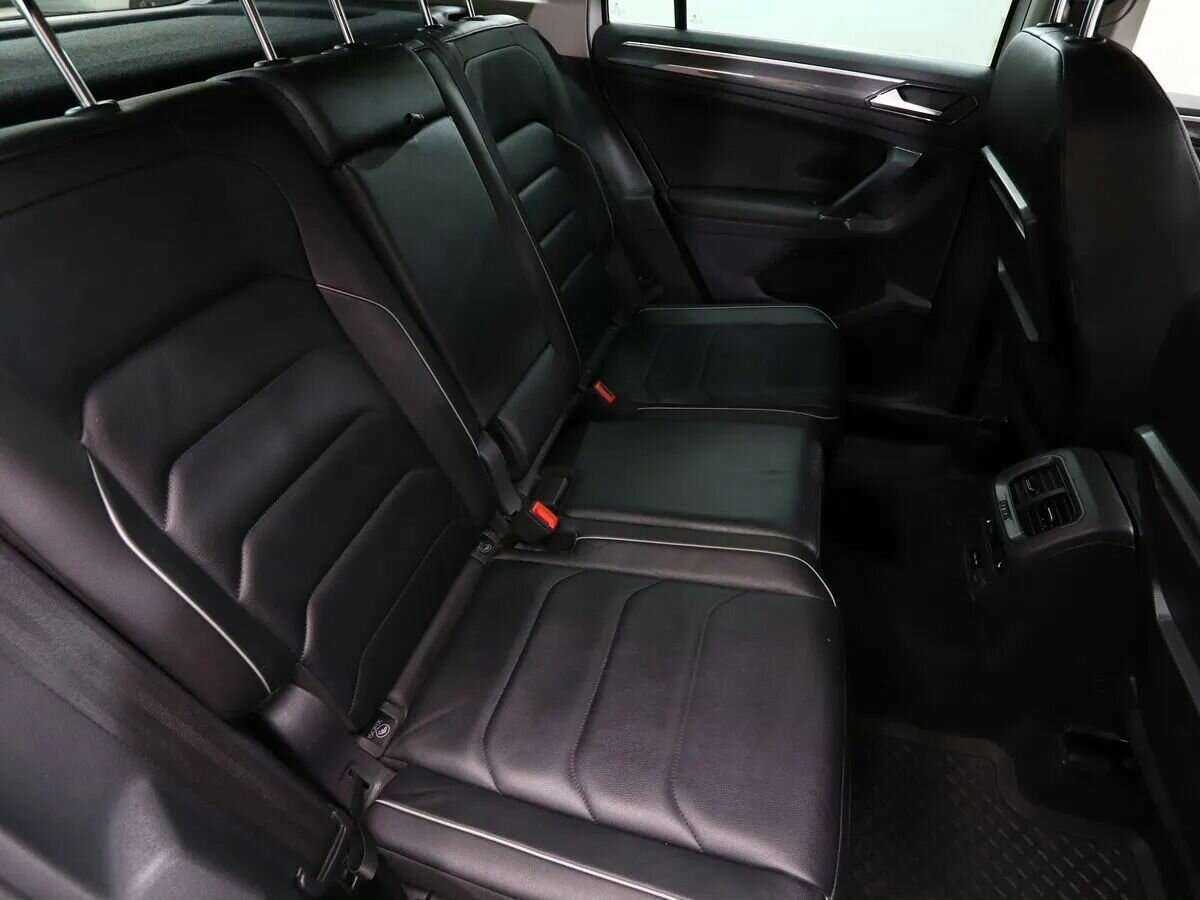 Volkswagen Tiguan 2018 года с пробегом. Фото: #14