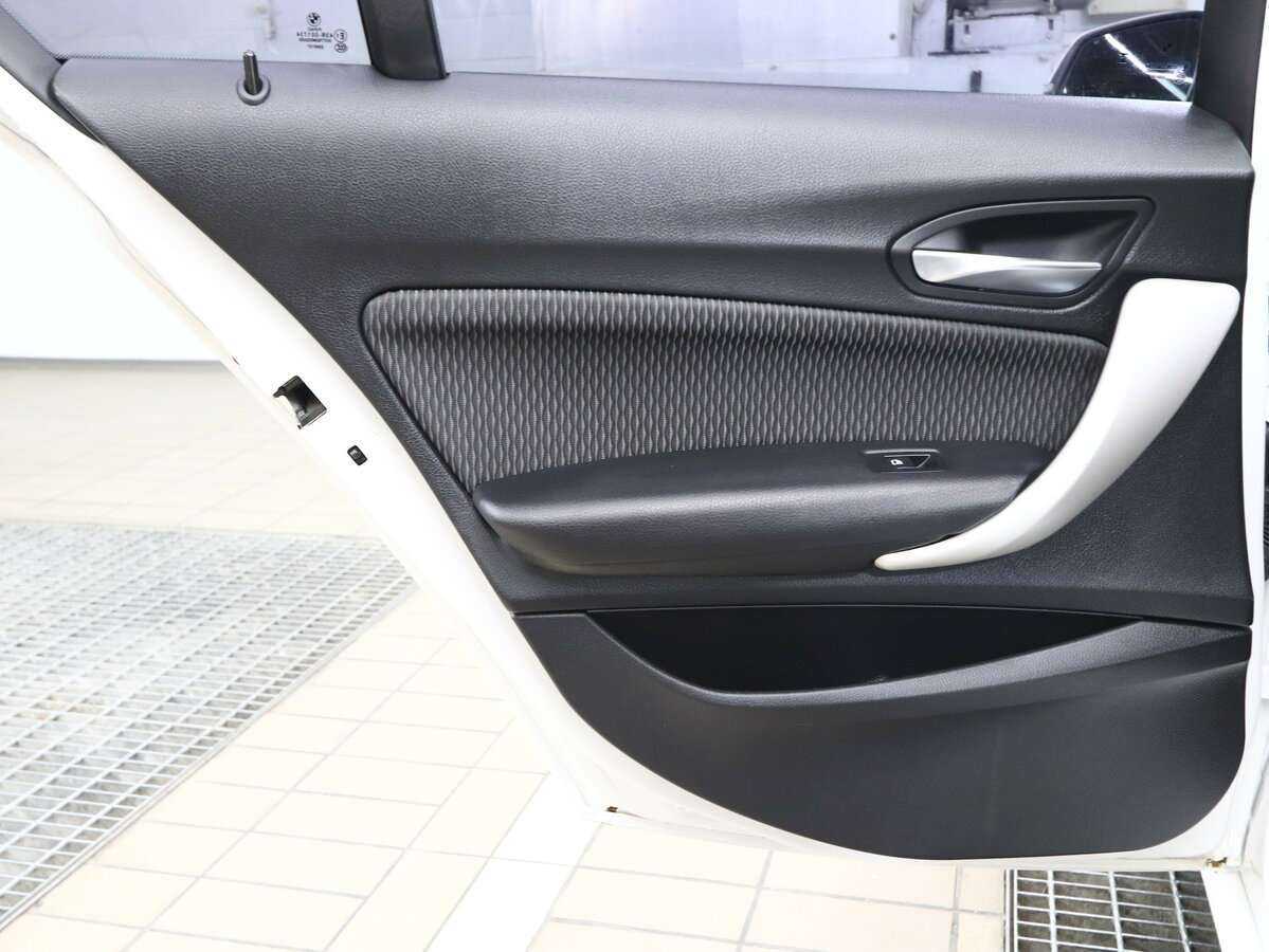 BMW 1 серии 2016 года с пробегом. Фото: #11