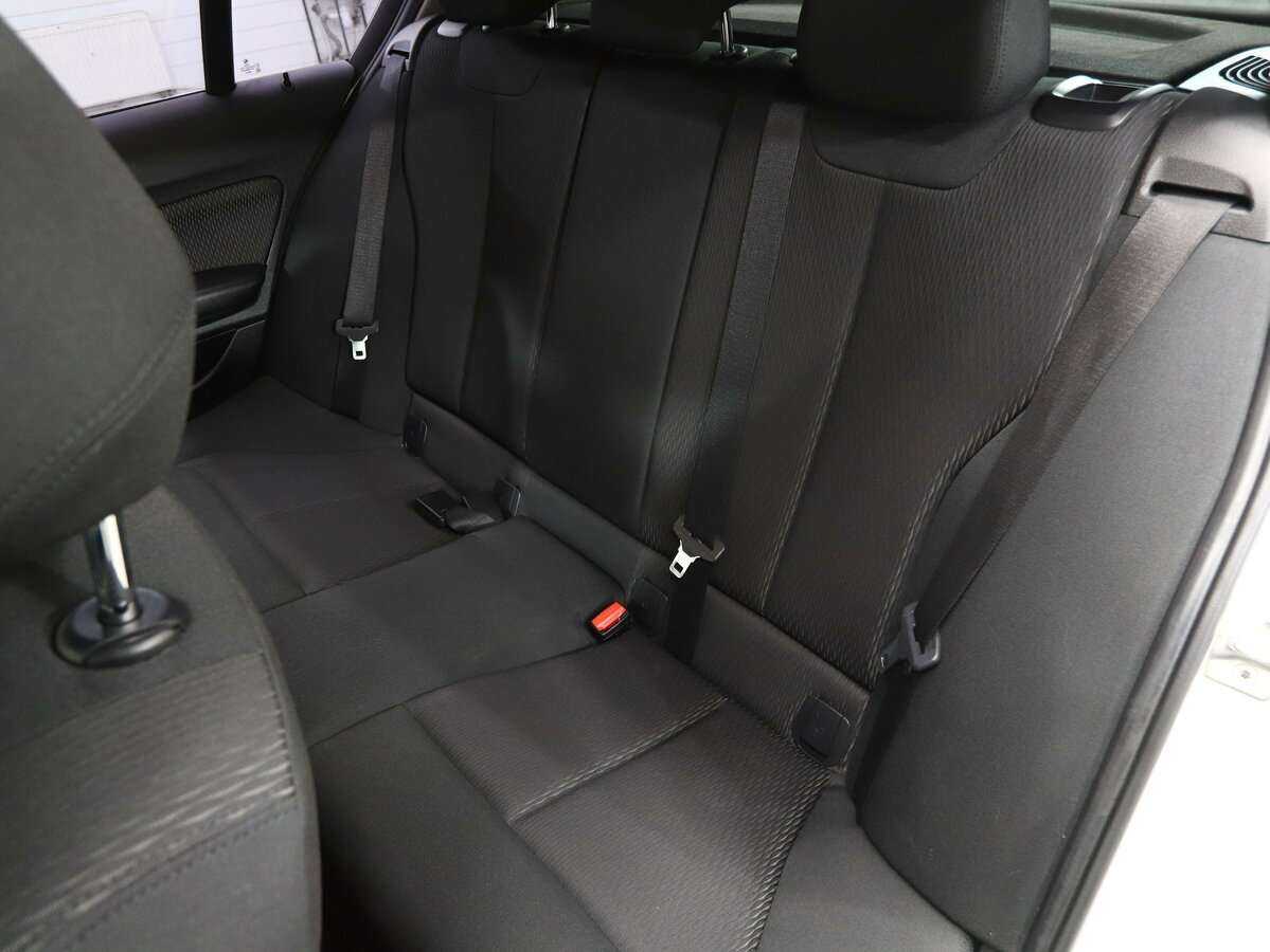 BMW 1 серии 2016 года с пробегом. Фото: #12