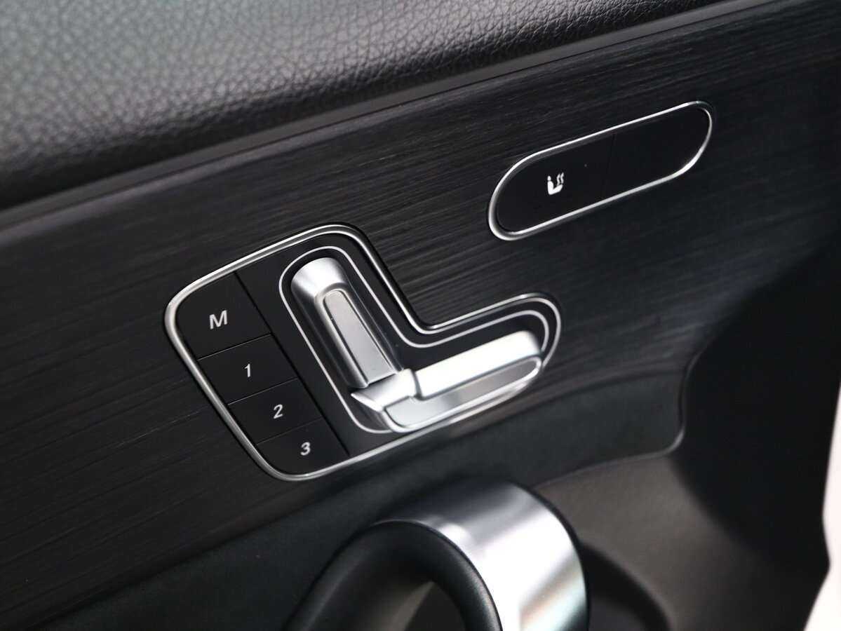 Mercedes-Benz A-Класс 2019 года с пробегом. Фото: #7