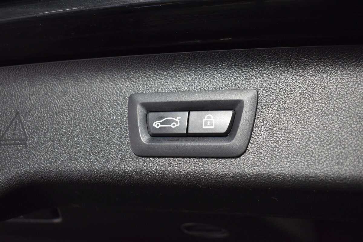 BMW 5 серии 2018 года с пробегом. Фото: #6