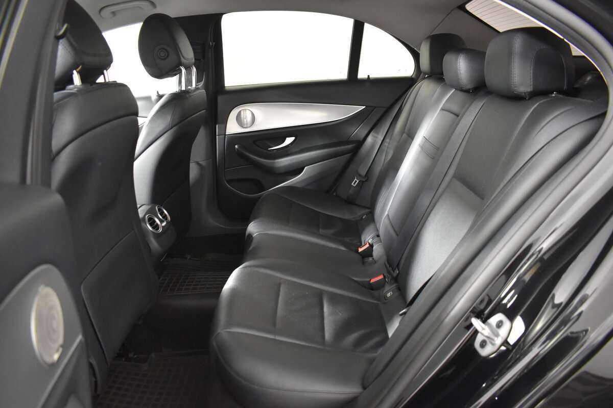 Mercedes-Benz E-Класс 2018 года с пробегом. Фото: #24