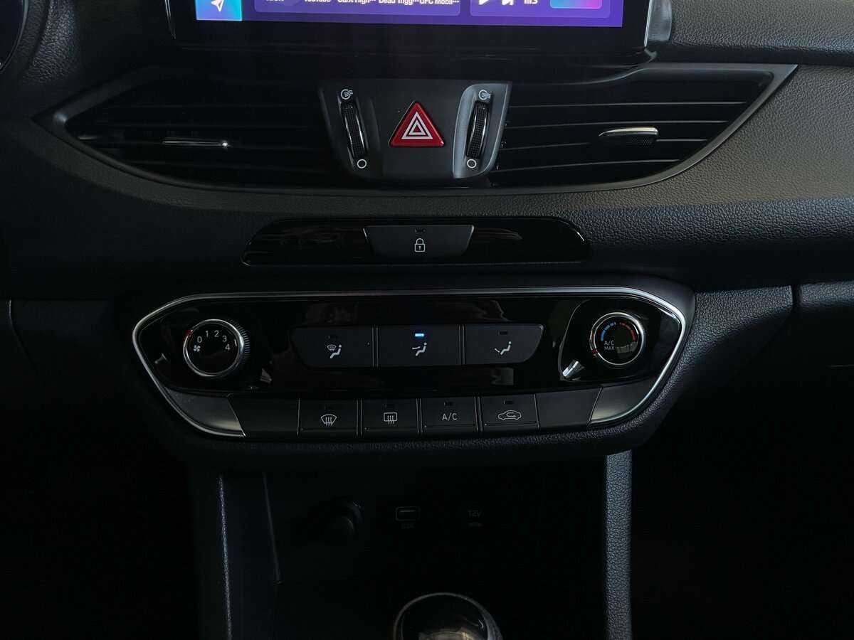 Б/У Хендай ай30 2022 года. Фото: #12