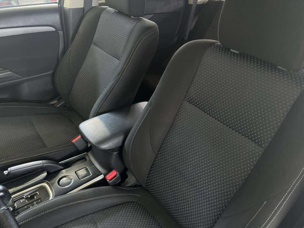 Mitsubishi Outlander 2018 года с пробегом. Фото: #14